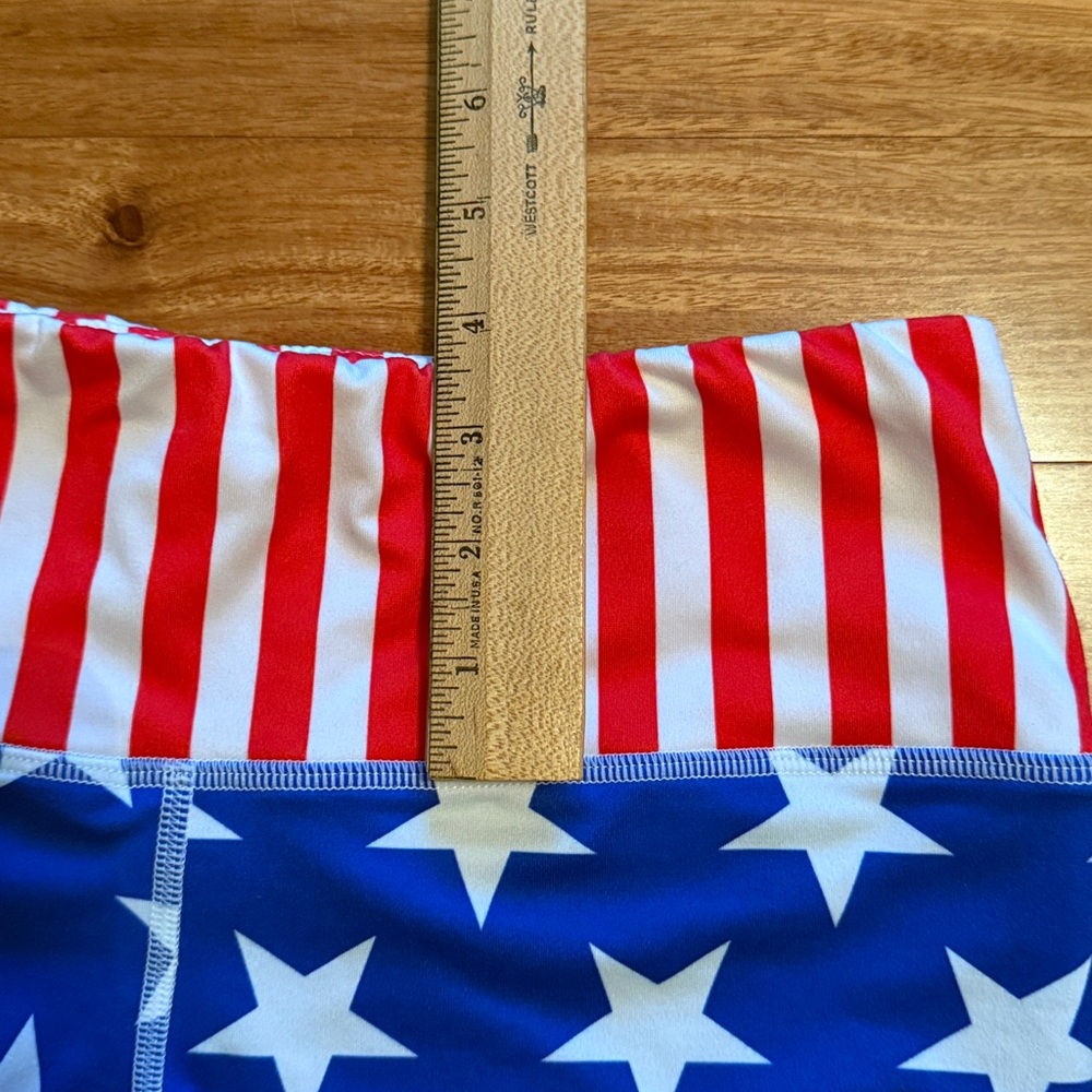 FLEO Shorts - Picture 7 of 7